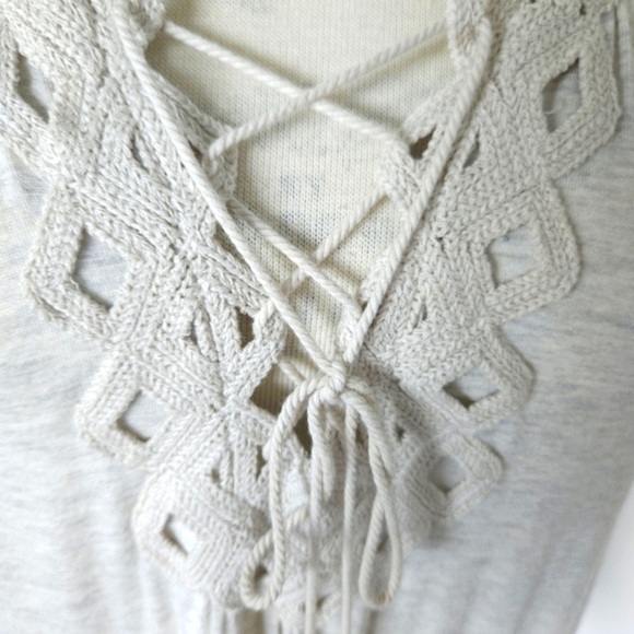 💕 Max studio boho beige top tassels embroided stretch size small 💕 - Picture 2 of 7